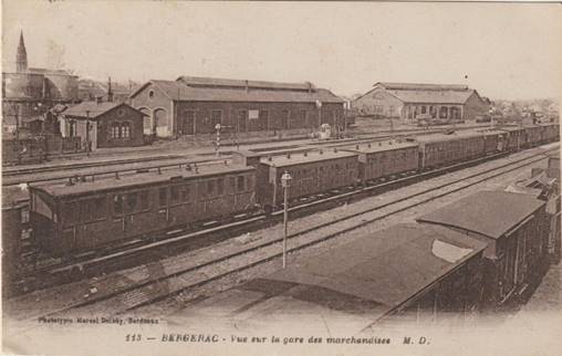 Delcampe - Bergerac - Vue Sur La Gare Des Marchandises - La Gare    (F.7214) - Bergerac